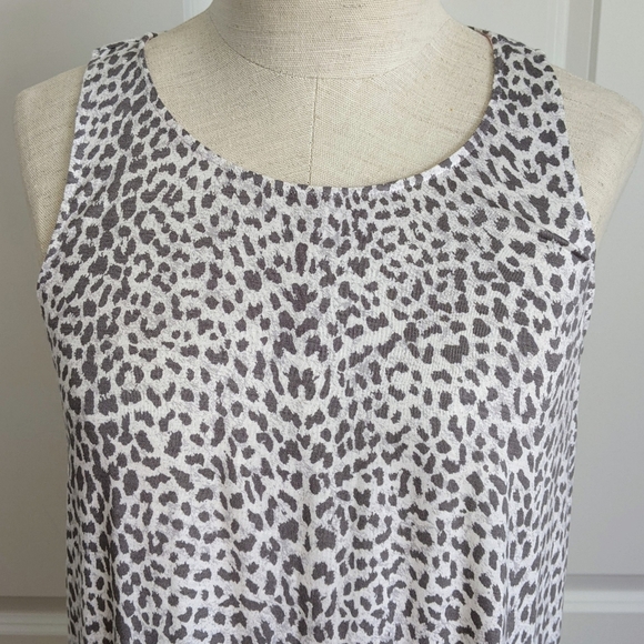 Room Service Sleep Shirt Chemise Sleeveless Animal Print Grey White M NWT - Picture 3 of 10